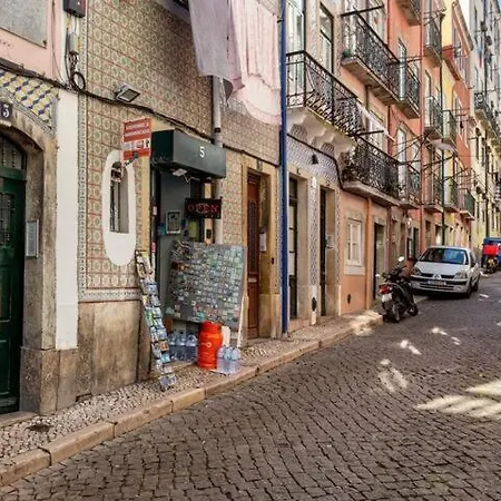 Guestready - Modern Near Alcantara Scenic View Lisbon