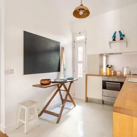 Appartement Guestready - Modern Near Alcântara Scenic View Lisboa